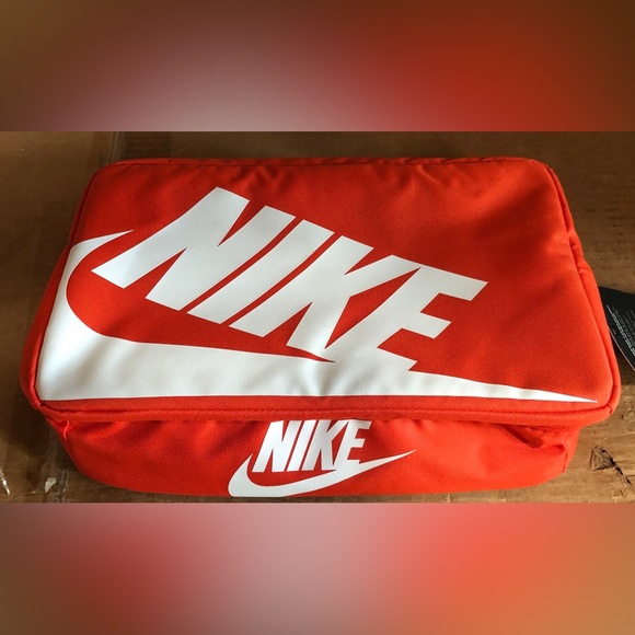 NIKE Travel Bag - Picture 4 of 6